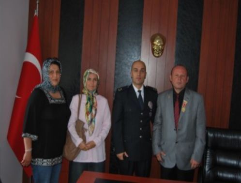 Polis Gazi ve �ehit Ailelerinden Ziyaret